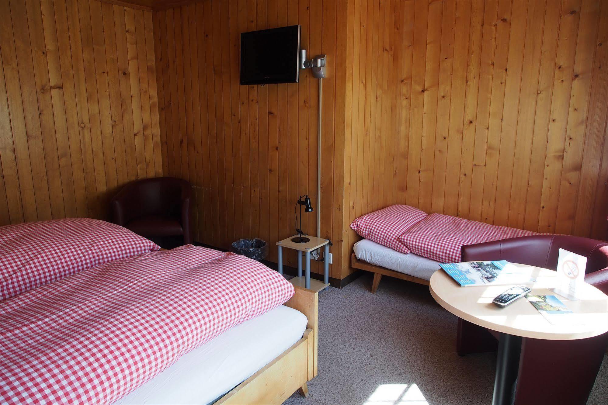 Hotel Simmental Boltigen Bagian luar foto